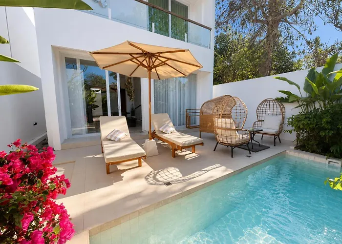 Gaia 2 Bedrooms With Swimming Pool 別荘